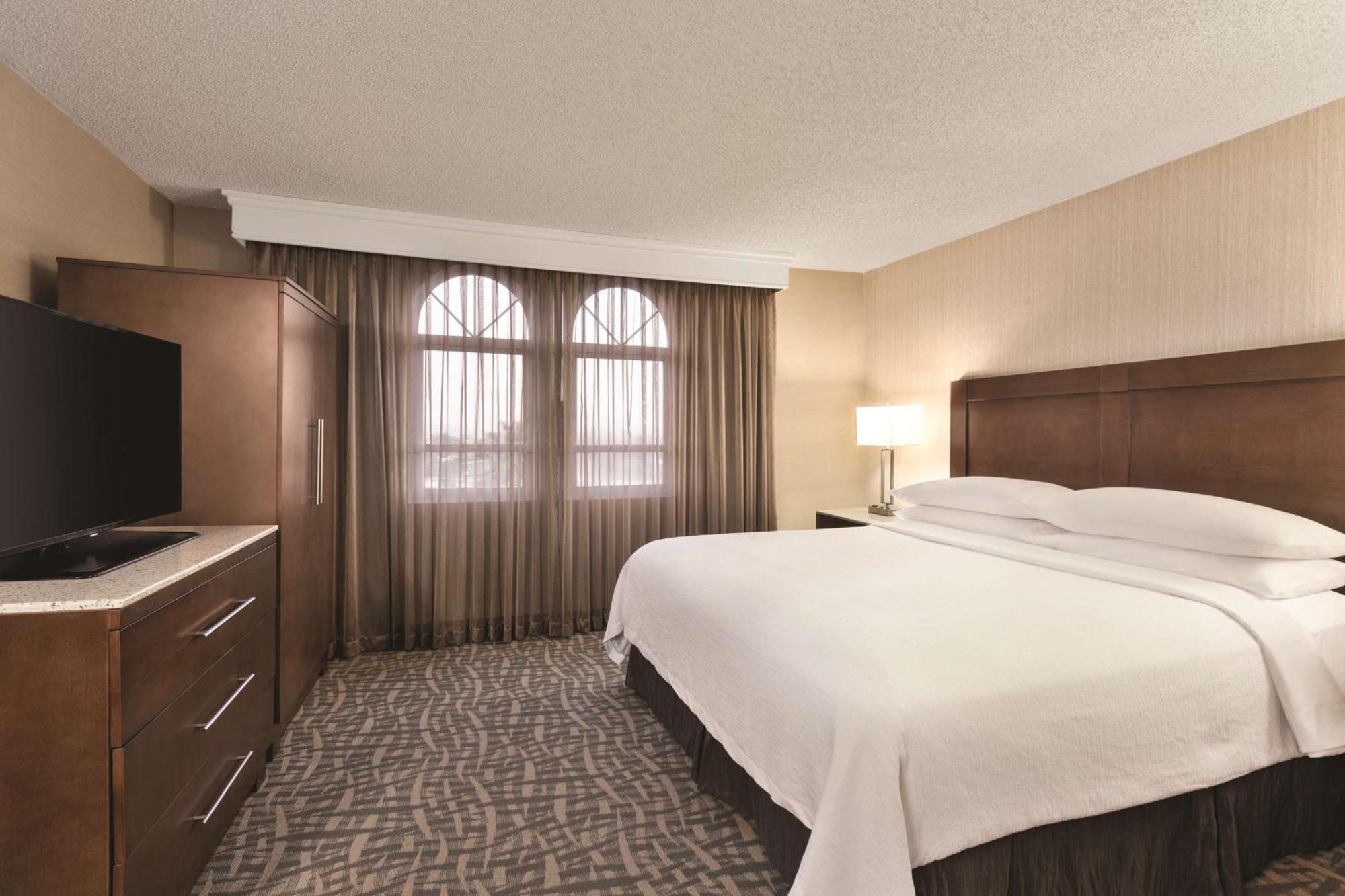 Embassy Suites By Hilton Santa Ana Orange County Airport Bagian luar foto