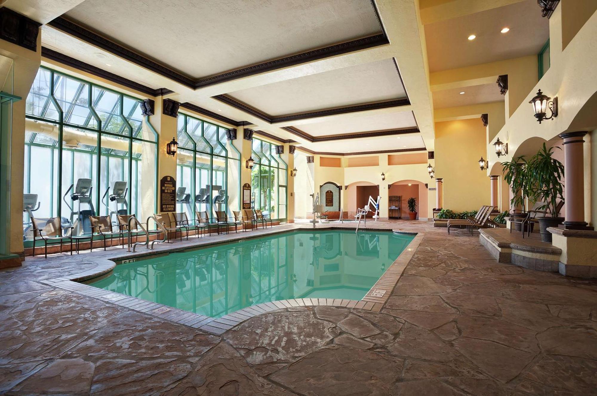 Embassy Suites By Hilton Santa Ana Orange County Airport Bagian luar foto