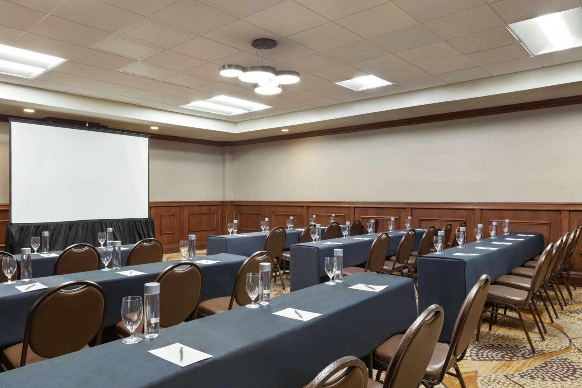 Embassy Suites By Hilton Santa Ana Orange County Airport Bagian luar foto