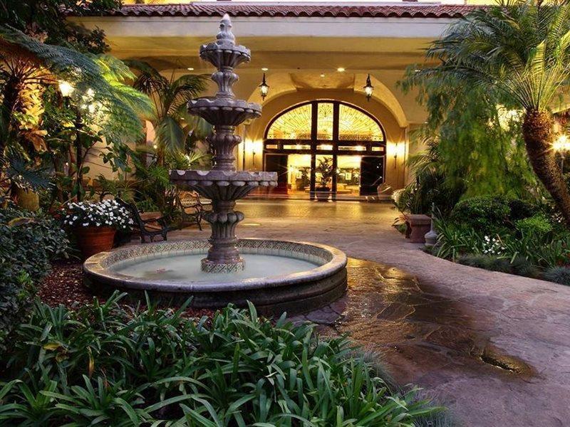 Embassy Suites By Hilton Santa Ana Orange County Airport Bagian luar foto