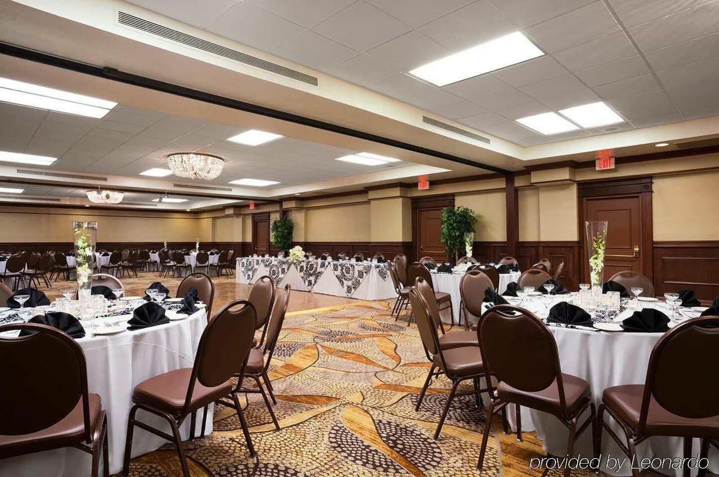 Embassy Suites By Hilton Santa Ana Orange County Airport Bagian luar foto