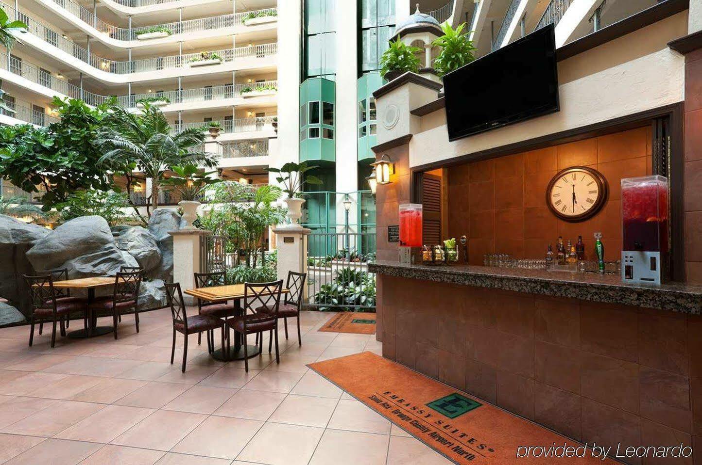 Embassy Suites By Hilton Santa Ana Orange County Airport Bagian luar foto